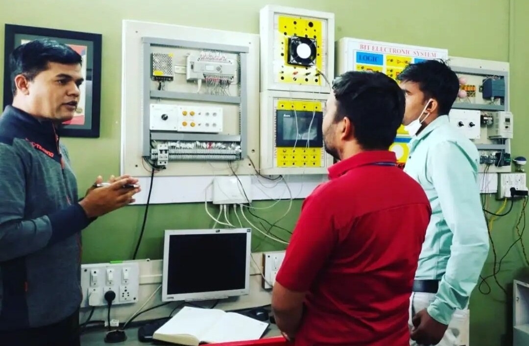 Certificate Distribution